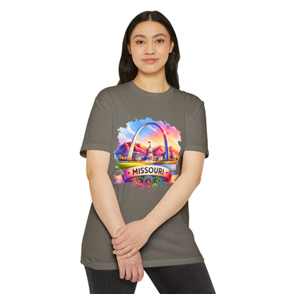 Missouri Skyline T-Shirt — Colorful Gateway Arch Souvenir Tee