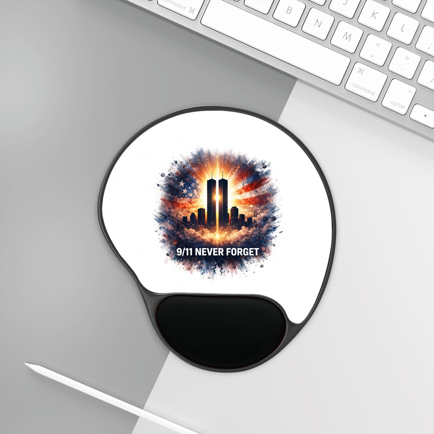 9/11 Never Forget Memorial Mouse Pad with Wrist Rest — Patriotic Twin Towers Tribute