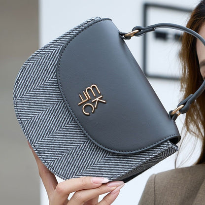 537436561
